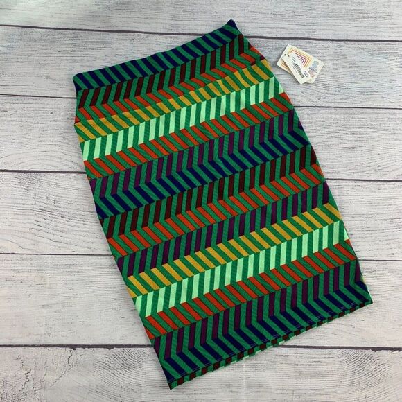 LuLaRoe Pencil Skirt sz M Stretch Cassie Style New NWT Bright Chevron Print - Picture 1 of 4